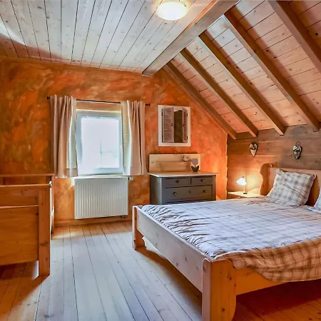 Pleasant Holiday Home In Weywertz Near The Lake Holiday home *